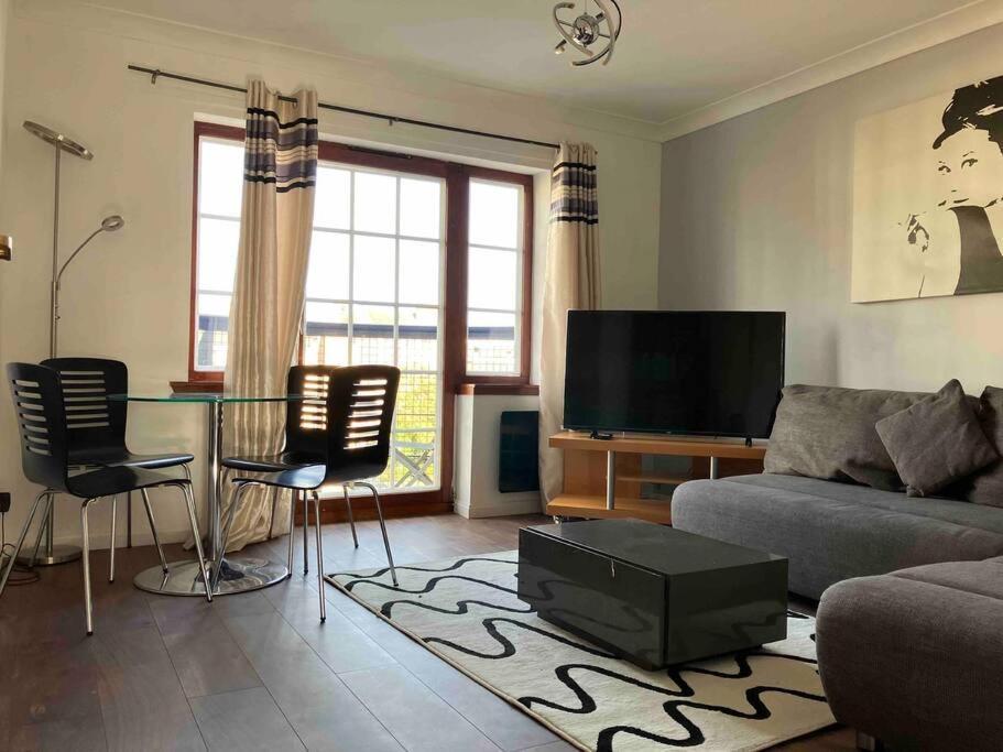 My Waterfront Apartment, Views Over Water Of Leith EDI Buitenkant foto